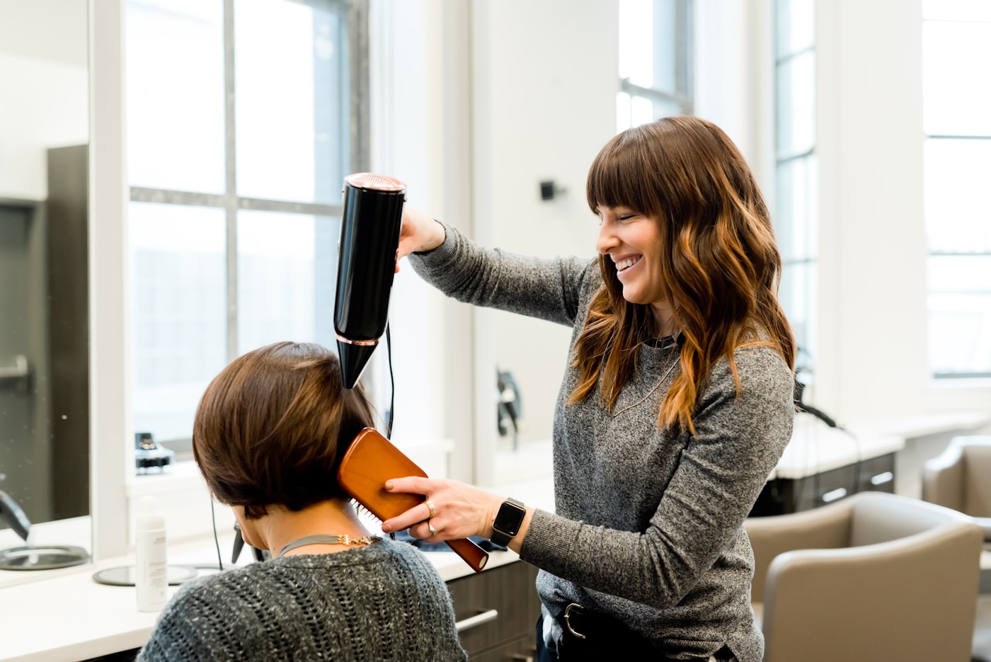 Profesionalus plaukų kirpimas ir stilius TATTOP Hair salon
